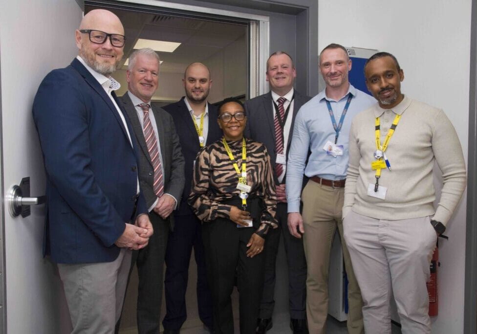 Canon Vantage Galan Supreme 3T MRI-CT_MRI Canon-radiology-LGH-opening-11-03-2613e